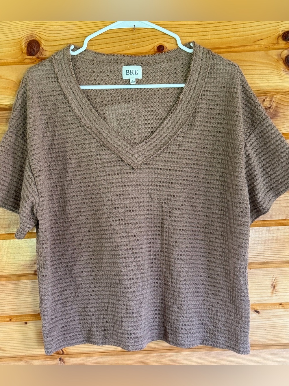 BKE Brown V-Neck Short Sleeve Waffle Knit Top